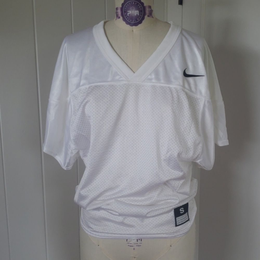 Nice fit tee